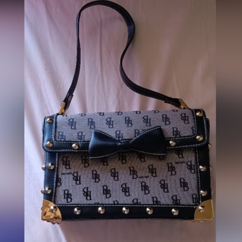 Black/Gray Bow accent Handbag